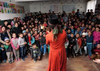 Far giocare i bambini può battere la pandemia anche per gli adulti