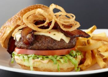 C’è già il cibo per sfamare tutti gli abitanti della terra, ma nessuno lo dice