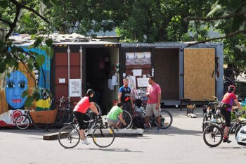Fare politica efficace con le bici e la buona cucina