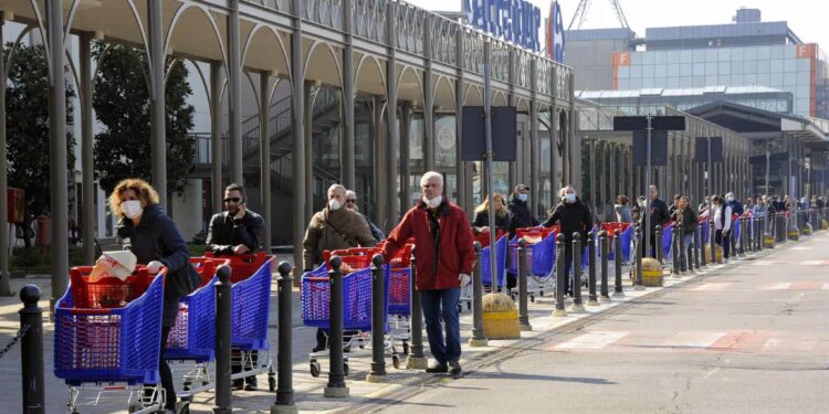 I supermercati sono i veri vincitori della pandemia: ecco come e perché